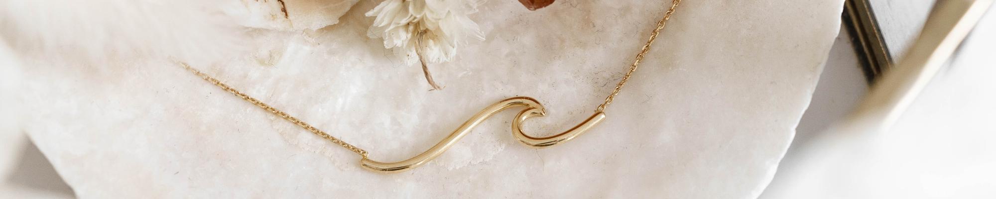 gold wave necklace